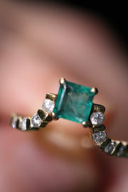 1 ct Natural Emerald with 10 Full Cut Diamonds on the Band